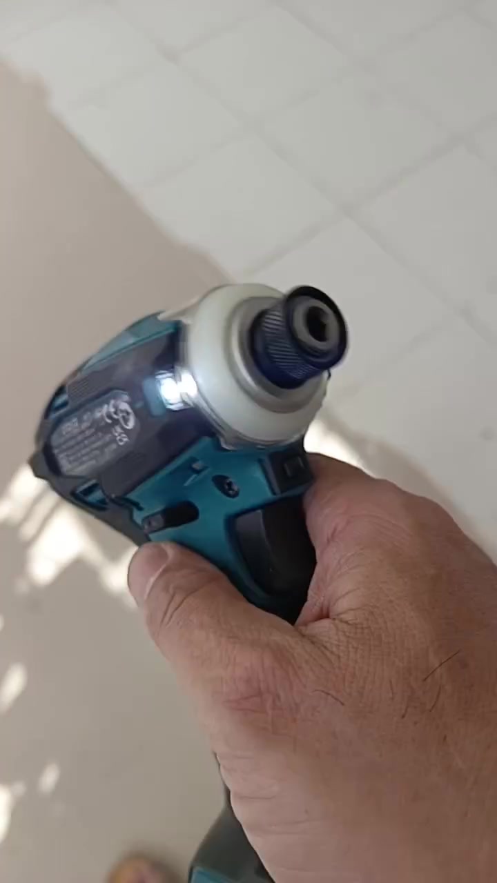 Makita
***********
