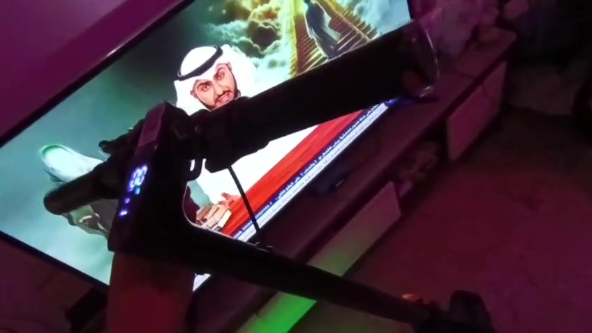 السلام عليكم سكوتر للبيع السعر350 الف الرقم الهاتف:***********
