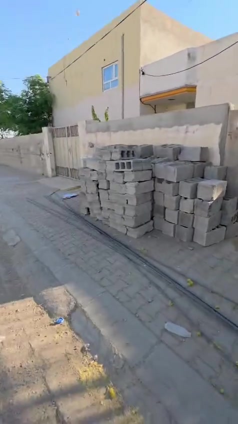 💒بيت للبيع طابو صرف في خانقين حي رمضان خلف المحكمة مقابل متوسطة صلاح الدين  المساحه600 متر 30*20 متر يحتوي على 3 غرفة نوم
 واستقبال وصاله ومطبخ 
ومجمع صحيات وكراج سياره وحديقةوكذالك 
البيت فول سيراميك موقع مميز وراقي جدا

السعر ٢٢٥ مليون وبي مجال بسيط

للاستفسار اكثر اتصلو على هذا الرقم***********
