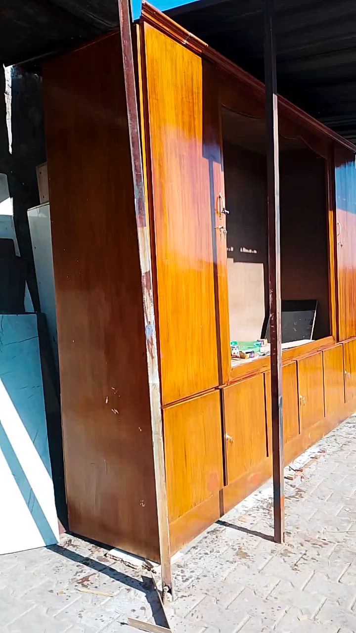سلام عليكم معرض سليماني نضيف خشب صاج متروس سعر 250بي مجال اللشراي رقم ***********عنوان كركوك حي الممدوده قرب جامع حجي عبدالله المفرجي
