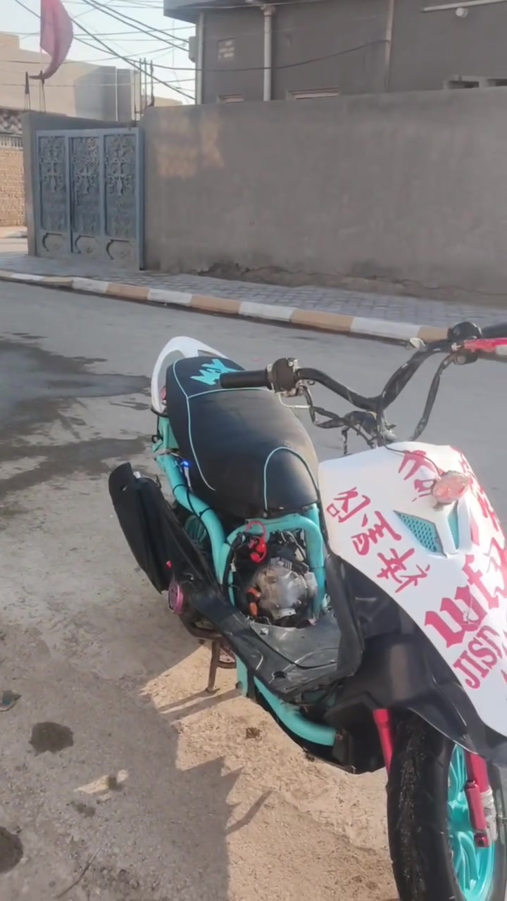 السلام عليكم ماكس مال لعب لبيع ملاحضه الفيدوات قديمه لبيع مكينه حلوه وناعمه كلاجات رياضي مكينته 49مفتوحه سعره 300قفلل وهاذة رقمي  *********** مكاني دوانيه حمزه
