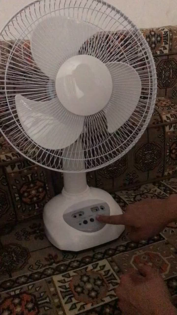 مروحه شحن للبيع شرط شحنها يطول5ساعات واكثر حسب الاستعمال اغراضها كامله شاحن وملحقات كامله مكمله جديده مامستعمله سعر45وبيها مجال مكان اسكان الصناعي


**إذا كنت صاحب هذا الإعلان وتريد حذفه لأي سبب، رجاءا أرسل رسالة إلى الدعم الفني**