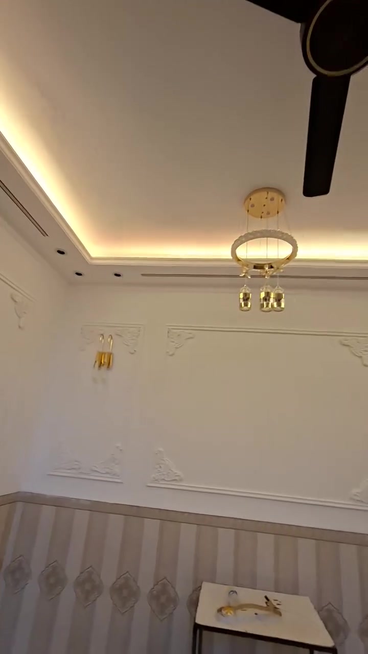 السلام عليكم
كهربائي متفرغ للعمل  تاسيس تشطيب ترتيب بوردات 

شغلنا نضيف ومناسب  ***********
