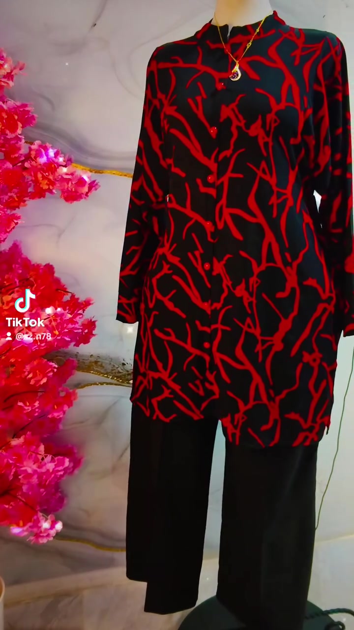 مستعدين نلبي كل طلباتكم وموديلاتكم حبايب قلبي  من سوتات#فساتين#كلبيات 👗دراعات كيلوت#بشت#شلحات#كل#ما#يخص المرأة للحجز وتساب: ***********
