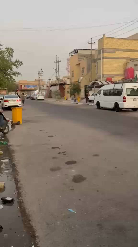 سلام عليكم 
بيت اليجار 
طابق واحد القبله حي القائم 
غرفه وصاله وستقبال ومطبخ وصحيات وكراج واسطح 
يجاره قفل قفل قفل قفل قفل قفل 450 شامل جور الماي والكهرباء 
لتواصل واتساب ‪***********‬
