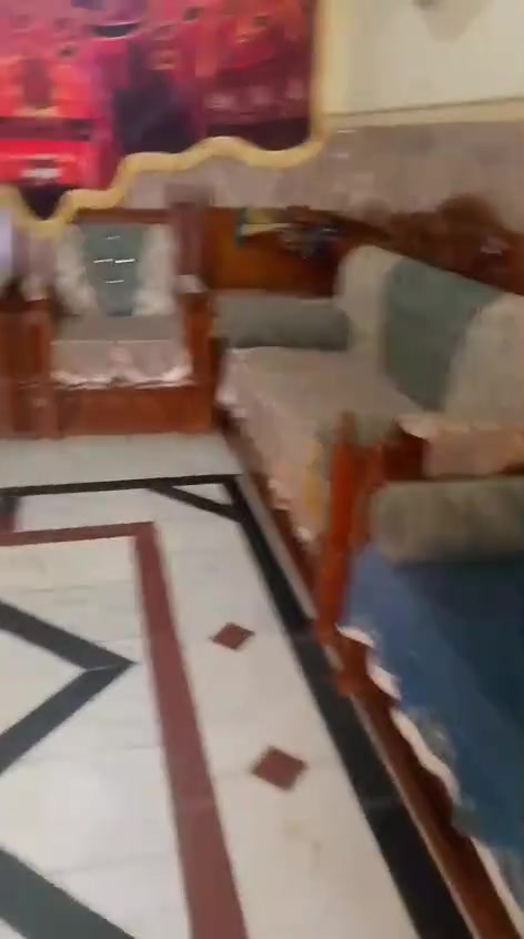 تخم تسكام سويته ب 6ملايين اريده بس 4وبي مجال  اربع قنفات وثنين كراسي للستفسار التصال على الرقم ***********

العنوان كربلاء الجاير  قرب صيدلية صافي الصفاء
