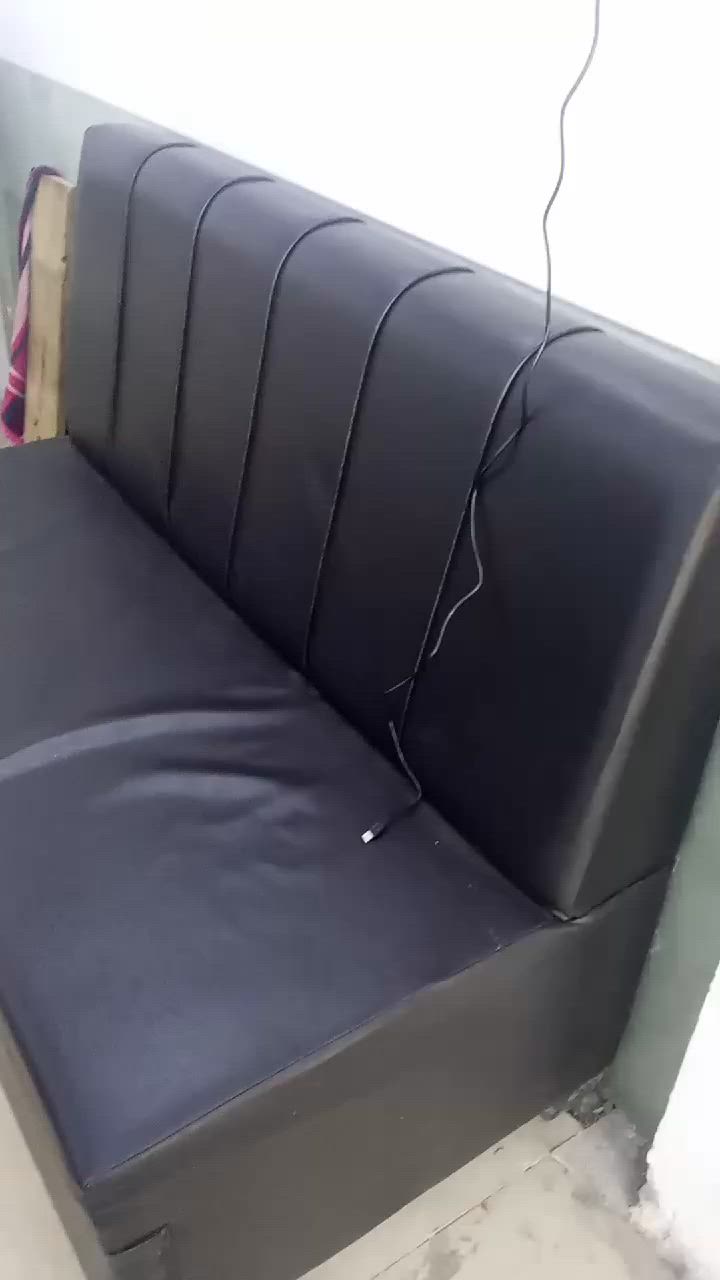 غراض حلاقة للبيع نضيفة جداً ***********
