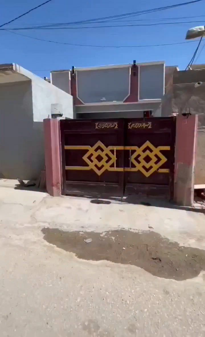 السلام عليكم ورحمة الله وبركاته 
يعلن مكتب الخفاجي للعقارات عن بيع الدار 
طابو صرف المساحة ٢٠٠ متر
واجهة 10
نزال 20
محل 5×4
 الموقع المحاويل حي الأسره
بالبداية
علما الدار بناء قديم عكاده
الاستفسار يرجى التواصل معنا 
ع الأرقام التاليه 
***********
***********
