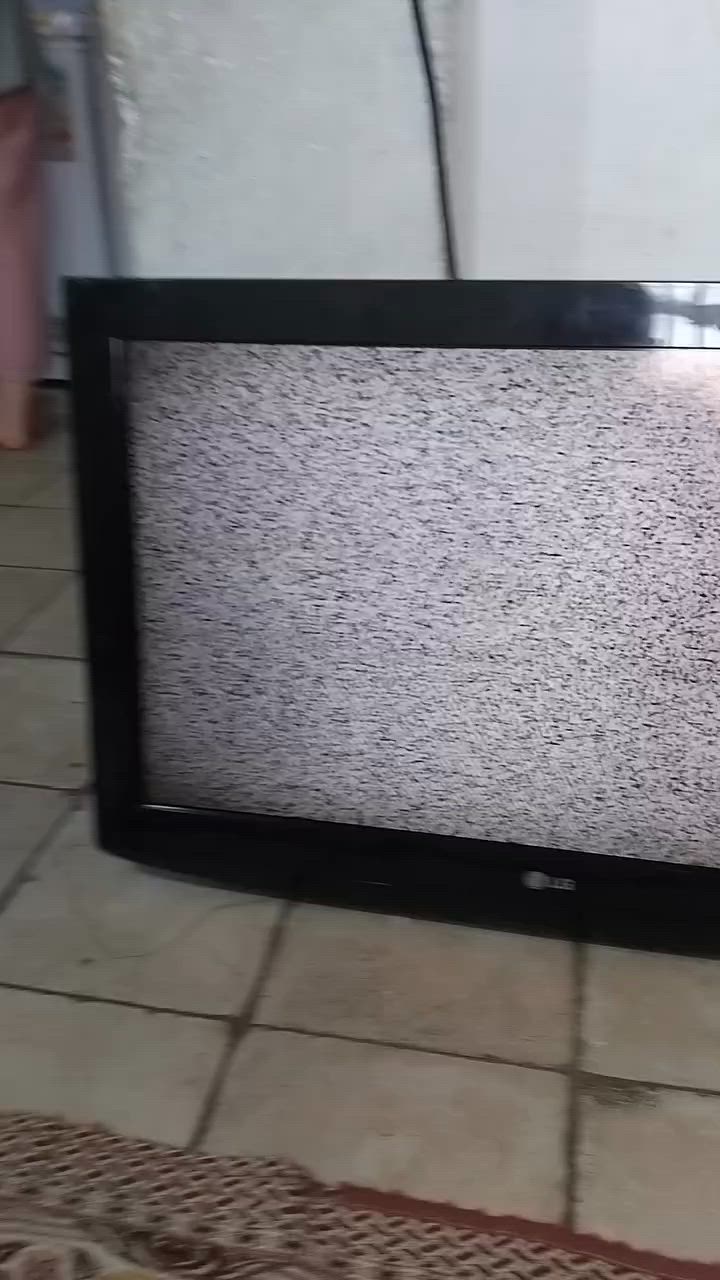 من رخصه مدير شاشه للبيع حجم 32LG بدون نت نقص بس ريمونت ماداخله تصليح ولا شي مال


**إذا كنت صاحب هذا الإعلان وتريد حذفه لأي سبب، رجاءا أرسل رسالة إلى الدعم الفني**