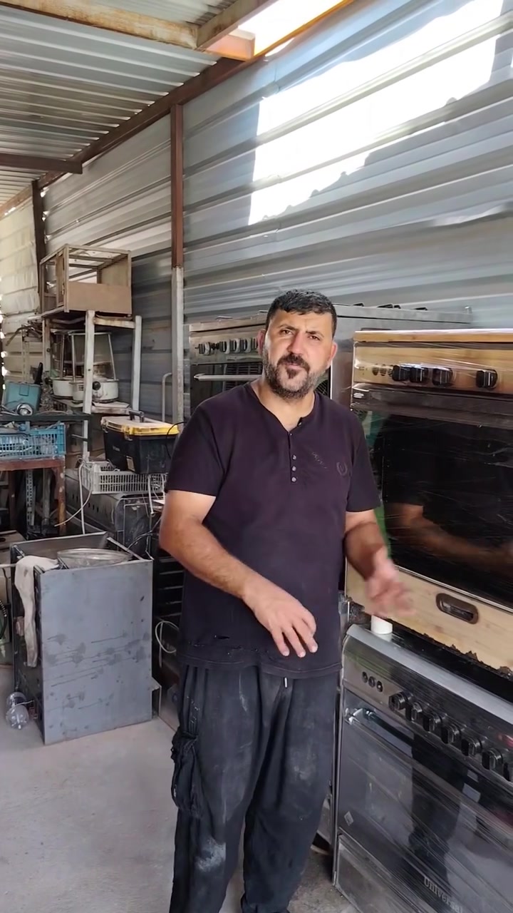 ورشة ابو احمد الخفاجي لتصليح الطبخات والمبردات وكل شيء يخص الاجهزه الكهربائي  تتواجد لدينا طباخات مصري للبيع وبسعر مناسب كل ماعليك تتصل عليه وميكون إلى خاطرك الا طيب للاستفسار الاتصال على الرقم الموجود بالاعلان
*********** ابو احمد الخفاجي
عنوانا المدائن تقاطع الكراغول مجاور مالك الكرغولي وهذه رابط التيك توك abasfoods
