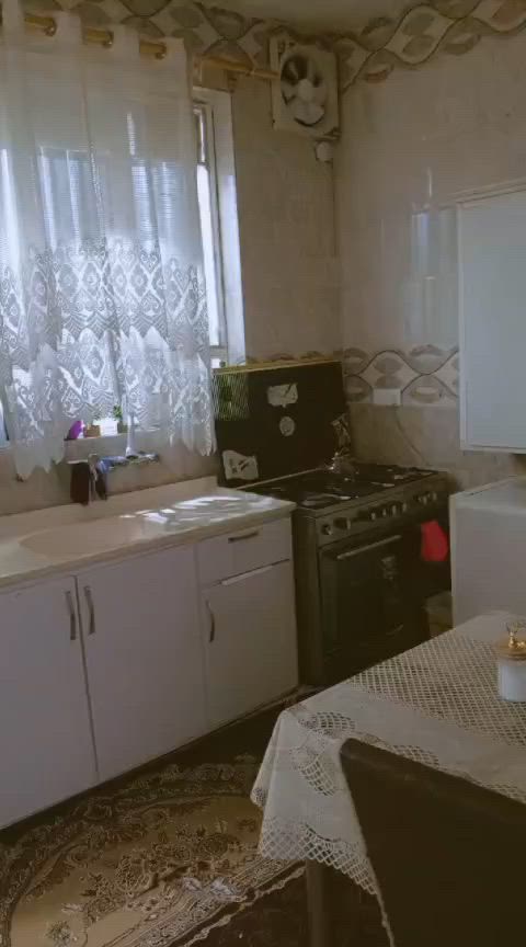 كاونترات للبيع بسعر جدا مناسب للاتصال ***********

