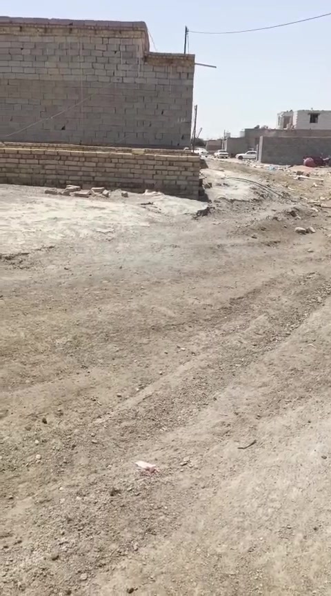 قطع ارض المكان الصخين شارع الرسول مساحه 200 السعر 10وبي مجال  وترهم اقساط تنطي 6ولباقي لشهر 250