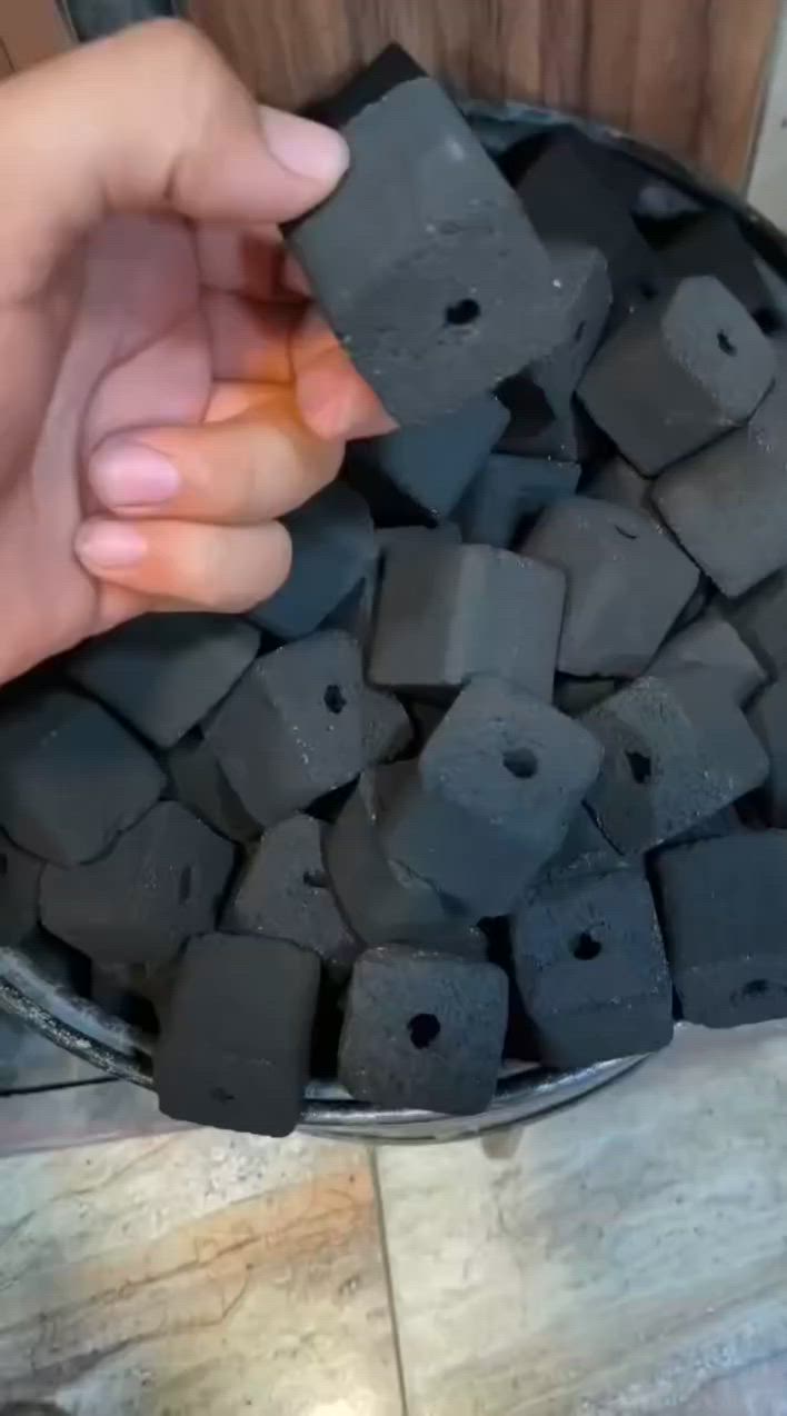 السلام عليكم 
فحم طبيعي طبعا الي يدخن راح يعرف ماكو هيج سعر حاليا


**إذا كنت صاحب هذا الإعلان وتريد حذفه لأي سبب، رجاءا أرسل رسالة إلى الدعم الفني**