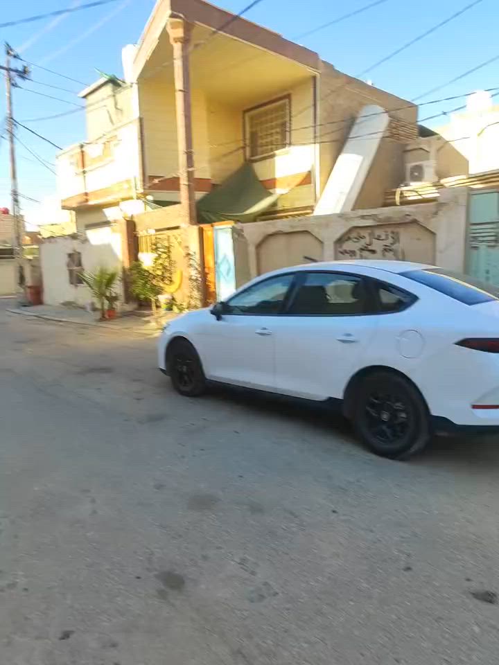 بيت للبيع سعر عرصه بامهندسين مساحه 200 متر مفتوح على شارع مطعم الخيمه منطقه روعه سعر 240 أو بيري مجال للاستفسار ***********
