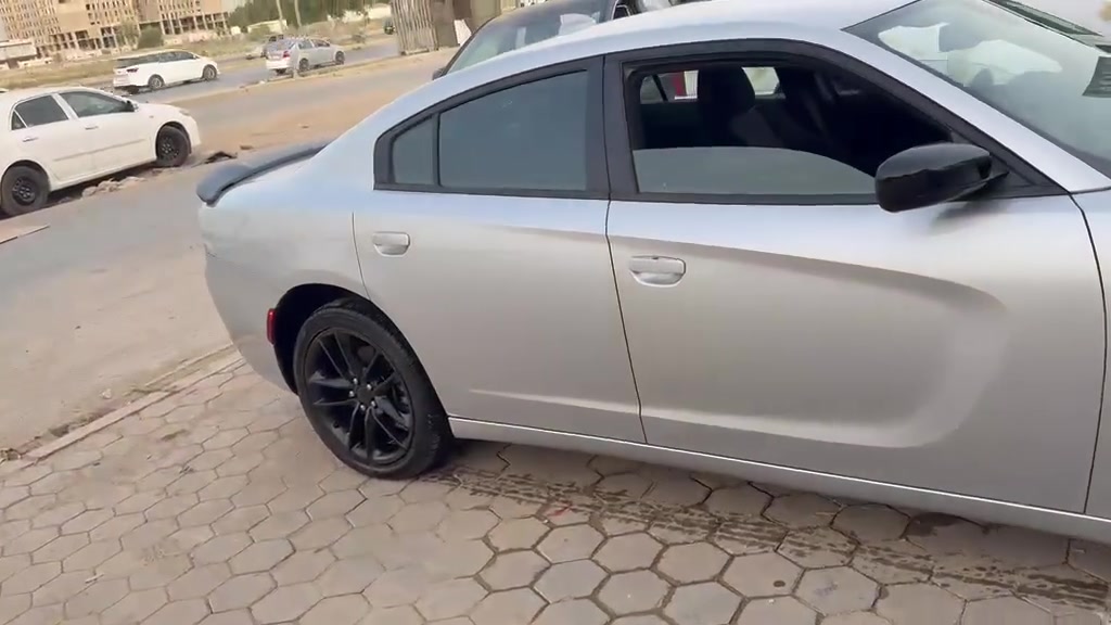 Dodge charger SXT 2022 AWD
وارد كندي 
الحادث: جاملغ خلفي مصبوغ ع كده 
الايرباكات : سليم 
المسافة المقطوعة : 70,000 KM 
المواصفات : بلاك توب 
- بصمة 
- تشغيل عن بعد 
- شاشة كبيرة 
- سوبر تراك باك + سبورت
- تبريد dual zone 

السيارة بأسمي رقم اربيل

السعر 24,000$ 

التواصل 

***********
