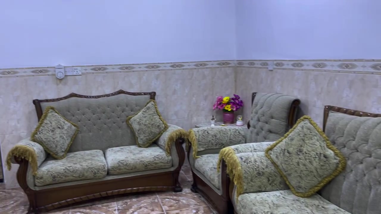 سەلاموعەلەیکوم ئەم قەنەفەمان هەیە بۆ فرۆشتن شتیکی عەصڵەو شەریکەی دیۆانە 27گەلای پیدراوە لەکەلارە  ئیستا بای 500هەزار و مەعمەلەیە    12نەفەریە.  رەقەم تەلەفون ***********
