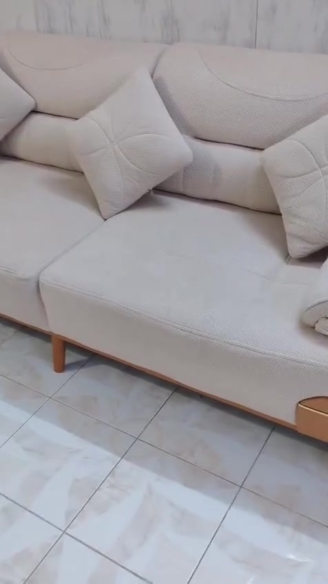 سلام عليكم تخم نضيف للبيع سعره 700 وبي مجال ***********
