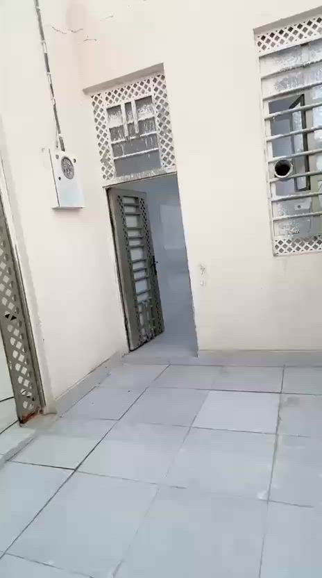 بيت للبيع في السبل الثانيه جاي من فرع الصمون قرب مكتب  أبو ساره مساحته 180 بناء بلوك الشمال عكاده بيت نضيف ومرتب سعره 47 رقمي *********** بي واتساب
