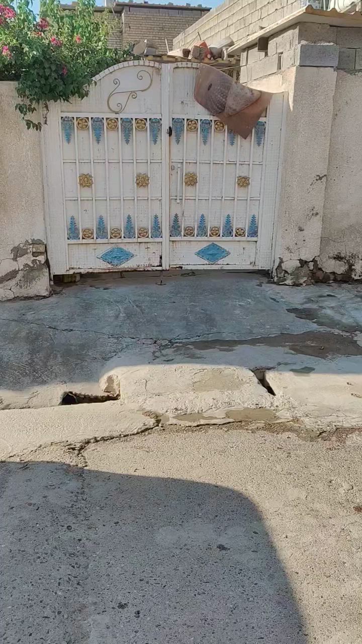 دار للبيع سعر ٢٥ رقم هاتف 
***********
