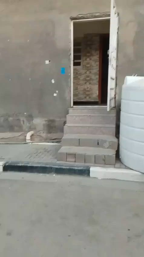 شقه للايجار بلمشراك تحتوي عل 4 غرف. واستقبال وصاله ومطبخ وصحيات سعر الايجار 600 الف للاستفسار مراسله الصفحه او الاتصال *********** #عقارات #البصره
