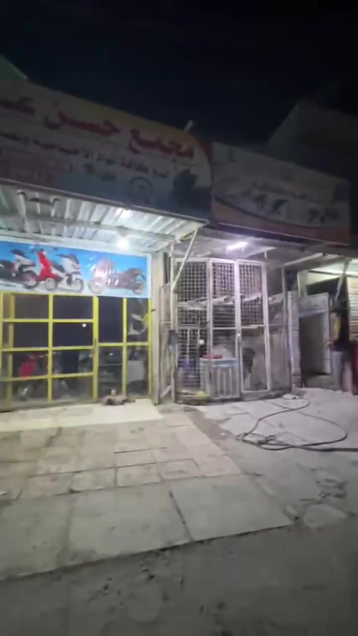 سلام عليكم بيت البيع مع محلات مساحه 160 متر طابق ثاني بيت جاهز كامل بيت يتكون غرفتين نوم 5×4  كل وحده مساحته 5×4 صالة 5×4 مطبخ 4×4 ستقبال 6×4 صحيات داخليه وخارجيه علمن يوجد 3 مناور طابو صرف

الاستفسار والاتصال على الرقم او واتساب 
***********

العنوان - بابل - الهاشمية
شارع الرئيسي مقابل معهد الغدير مجاور شركت الاتحاد
