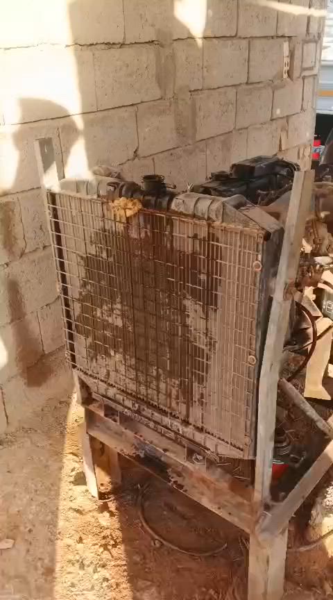سلام عليكم مولد كيا للبيع مكينه فول لا صرف ولا بخار راديتر مي ازرك المكان بغداد تقاطع النهروان لاستفسار ***********
