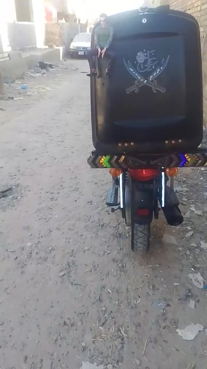 سلام عليكم بوكسر موديل 23الدراجه كامله برغي ما ناقص بيها مكينه خير من الله كلجات كهربائيات كله جديد قبل كم يوم سويتله ادامه كامله تخم تاير الدراجه كبل للشارع اوراق تالفه راعيه موجود اكفلهه الك حلال وحرام وسرقه الدراجه داكيه بل مرور السعر 1300وبيه مجال عنوان بغداد (سبع قصور شارع ابو علي )***********
