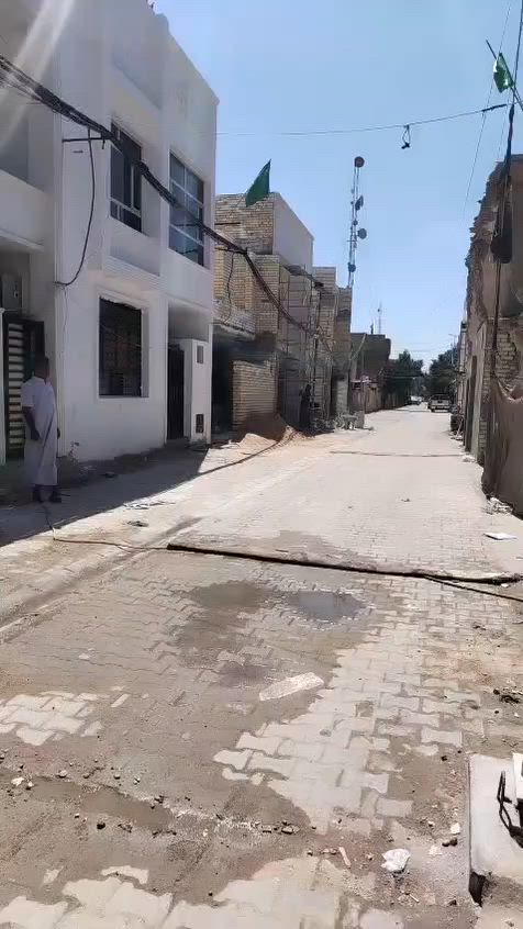 مكـلف بل النشر
دار للبيع مساحه 75 متر 
طابقين يحتوي على استقبال ومطبخ وصحيات وغرفه نوم واحده في الطابق لاول وفي الطابق الثاني غرفتين نوم و صحيات كامل نقصه بس بياض وكاشي مكانه بغداد الشعله قطاع 7 شارع ابوحيدر الجيزاني 

للتواصل مع صاحـب  الدار ***********
