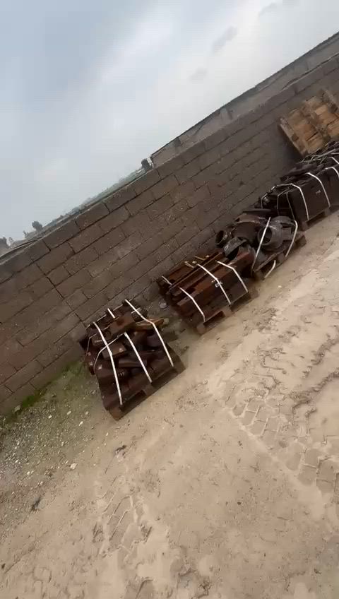يتوفر لدينه أدوات كسارات h-10
ويتوفر h-14
أدوات طاحونه 502و900
عنوان 
موصل كوكجلي 
الرقم 

***********كورك وتساب
***********اسيا

بيع جمله مفرد 
صهيب التورنجي
