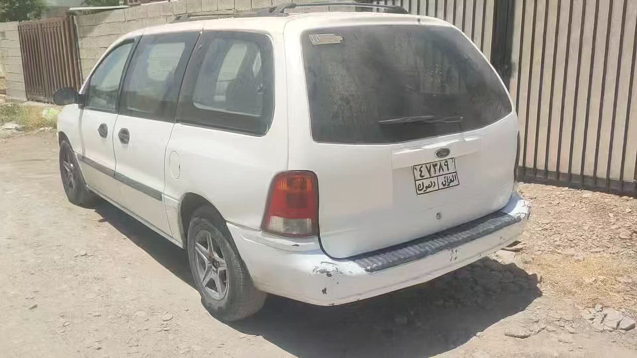 فؤرد ايكس بلؤرؤ موديل 2000
گيرتؤماتيك مةكينة بةشةرتة 
سعرى 38 وةرقة 6وةرقة غرامةى لةسةرة دواى معامةلة وةردةگريةوة 
بةناوكردن بةشةرتة ***********
شوين هةولير
