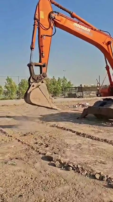 يالله حفارة دايو حجم 180 موديل 2005 بسمي رقم أربيل للبيع *********** الشراري يتصل على رقم
