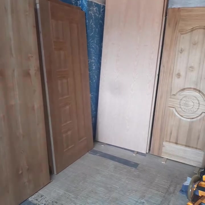 بسم الله الرحمن الرحيم 
وجبه ابواب 
ساده+طبع+سنديان امريكي
من قبل معمل السنديان للاثاث المنزلي 
لعمل كافه اعمال النجاره #ابواب #دواوين_صاج #غرف_نوم
للإستفسار الاتصال ع الرقم او مراسله الواتساب 
***********
