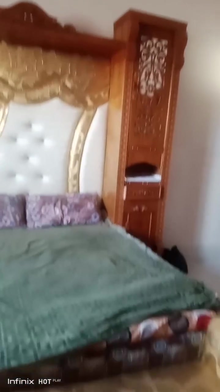 غرفة نوم للبيع
العنوان .. موصل حي سومر مقاطعه ١٢٤
***********
