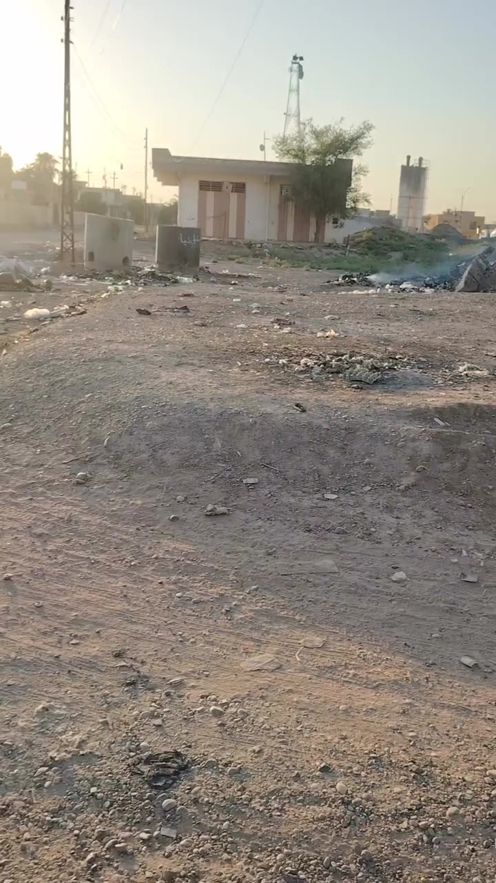 سلام عليكم قطعه البيع  طابو شرط تحويل مباشر  ركن على شارعين مساحه ١٠٠ كل ٥٠متر سند مكان بم بلديه كلشي واضح بل فيديو سعر خاص الاستفسار على رقم المكتب ***********

