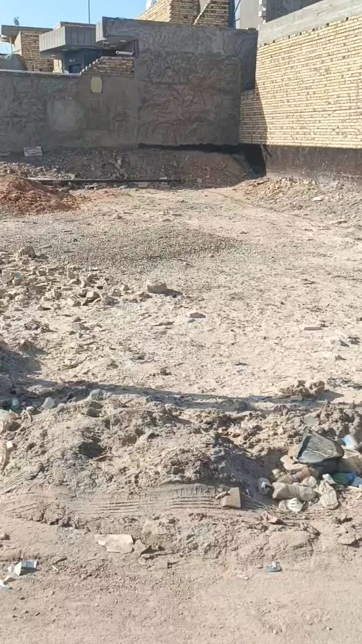 ✅للبيع عرصه طابو صرف 
✅المساحة 200م 
✅الواجهة 10*20م النزال 
✅ركن على شارعين 
✅أيضاً تقع على مساحة خضراء 
✅الموقع حي الحسين الثاني 
✅قرب المستوصف الثاني 
✅خدمات كامله متوفره 

🔴للاستفسار مراجعة مكتب الضامن للعقار الشارع التجاري مقابل منفذ المعرفه
 أو الاتصال
 ***********
***********
أبو سجاد للعقار
