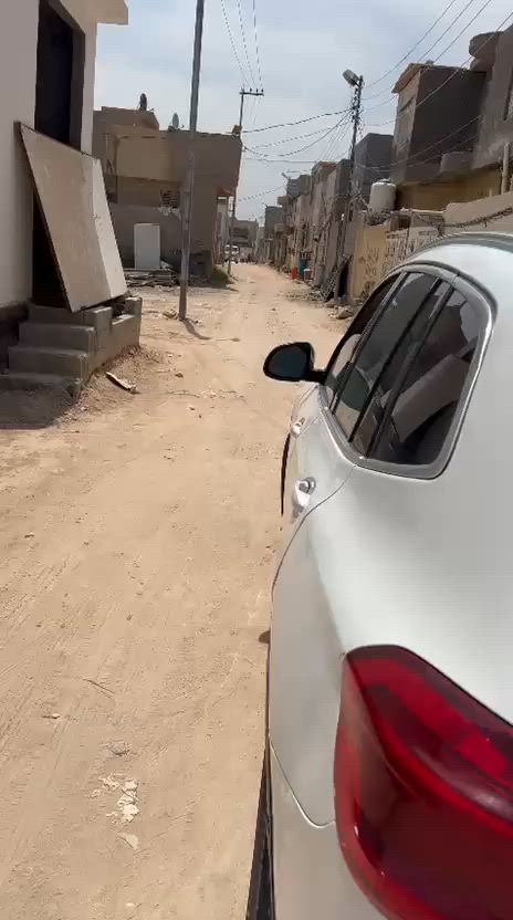 بسم الله الرحمن الرحيم بيتين 🏠 للبيع مو اجار 
 70متر طابق واحد غرفه 
 نوم  صاله جبيره مطبخ حمام 🛀 داخلي وخارجي 
 جميع الخدمات متوفره ماء كهرباء مجار
موقع خلف دار الايتام يبعد عن حولي أبو مهدي 700 متر
سند 25 اقرار محكمة  

يبعد عن الامام (3)كيلو يصلح حسينيه للزوار او سكن 
للاستفسار الاتصال على الارقام التالية
*********** واتساب. 
*********** منذر الدفاعي @إشارة

