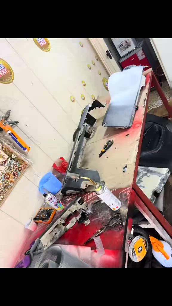 (مركز المهندس محمد) 🔥تصليح دشابيل  وتغليف على وضع شركه +عمل سيستم ايرباك جميع انواع سيارات 
عنوان الكاظمية شارع النواب مقابيل مستشفى الكاظميه الخاص 
***********
