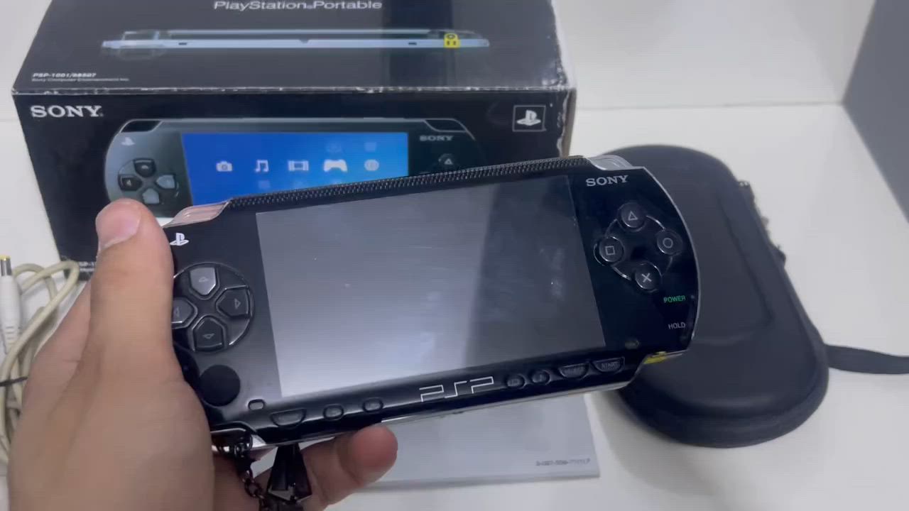 جهاز بpsp بالكارتونه والملحقات الاصليه والجنطه عدا الشاحنه مطابقه وافضل من الاصليه نظافه الجهاز مثل مموضح بالفديو 
ك يحتوي على رام16 وكم لعبه تكدر تنزل الي يعجبك
كامل مكمل بس الله شاهد زر الاكس ثكيل شوي ويرادله تنظيف او تعديل الاستيكه شغله متكلف ٣ الاف دينار باب الشرجي بس ممتفرغ اله مع العلم شغاله
 السعر110لف قفل متلكه بهيج سعر  ماعندي توصيل اخذه من الباب وتشلع عيوني


**إذا كنت صاحب هذا الإعلان وتريد حذفه لأي سبب، رجاءا أرسل رسالة إلى الدعم الفني**