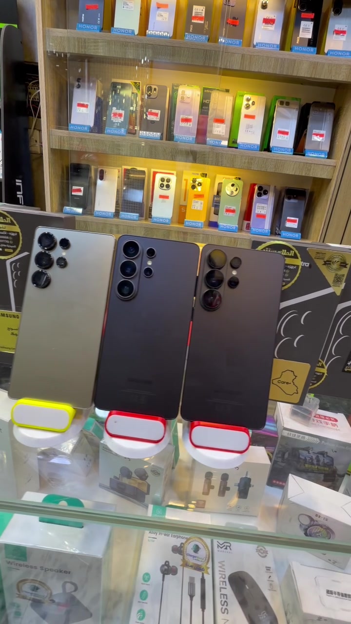 S26 ultra 256

وكالة عين الفهد

مستخدم اسبوع

ملحقات كامله وغير مستخدمة

مع لاصق شاشة وحافظة وحماية عدسات

السعر 1425,000/اسعار ثابتة

الملك سنتر/السيدية

***********

المستخدم بيع داخل المحل فقط