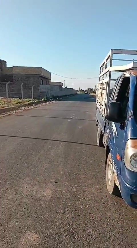 السلام عليكم عدنه  نص دونم البيع على سياحي   في حي الجوادين الشارع الاول الجبها 10 والنزال 100 السعر 45 وبي مجال على شارعين 
***********
