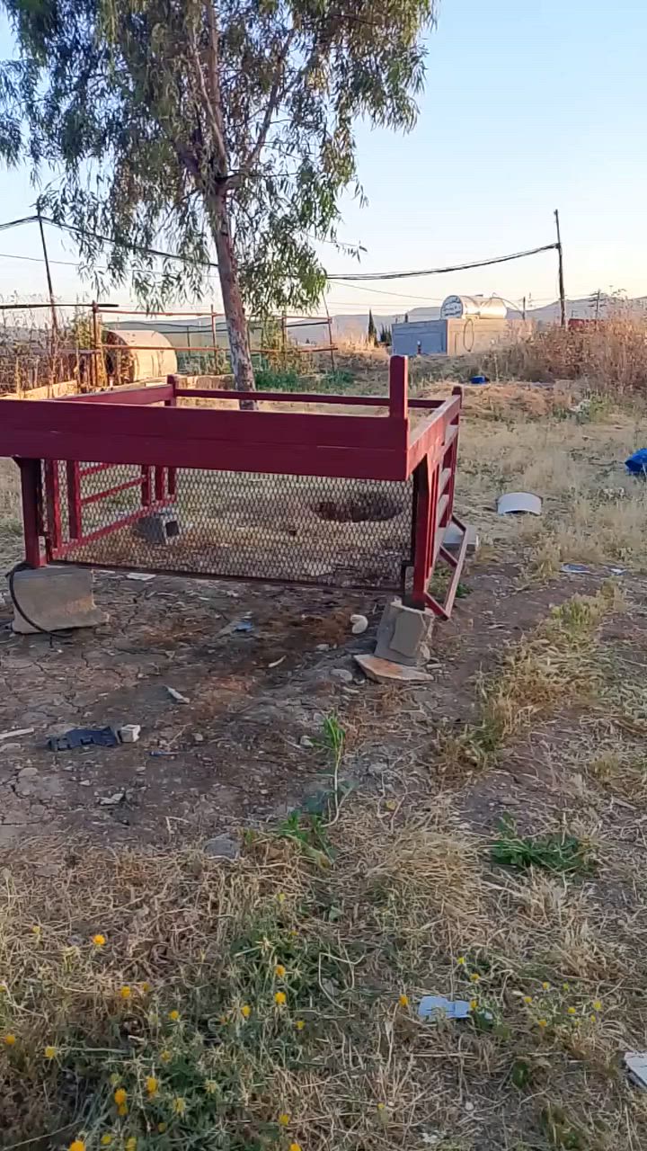 بەناوی خوای گەورە
چەمچەی دەبڵی نیسان بۆفرۆشتنە
ژمارە تەلەفون
***********
***********
