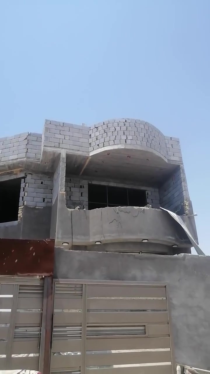 سلام عليكم خلفة بناء بلوك فرمستون متفرق حاليآ مكاني الجزيره جباسي تصال على هاذه رقم ***********
