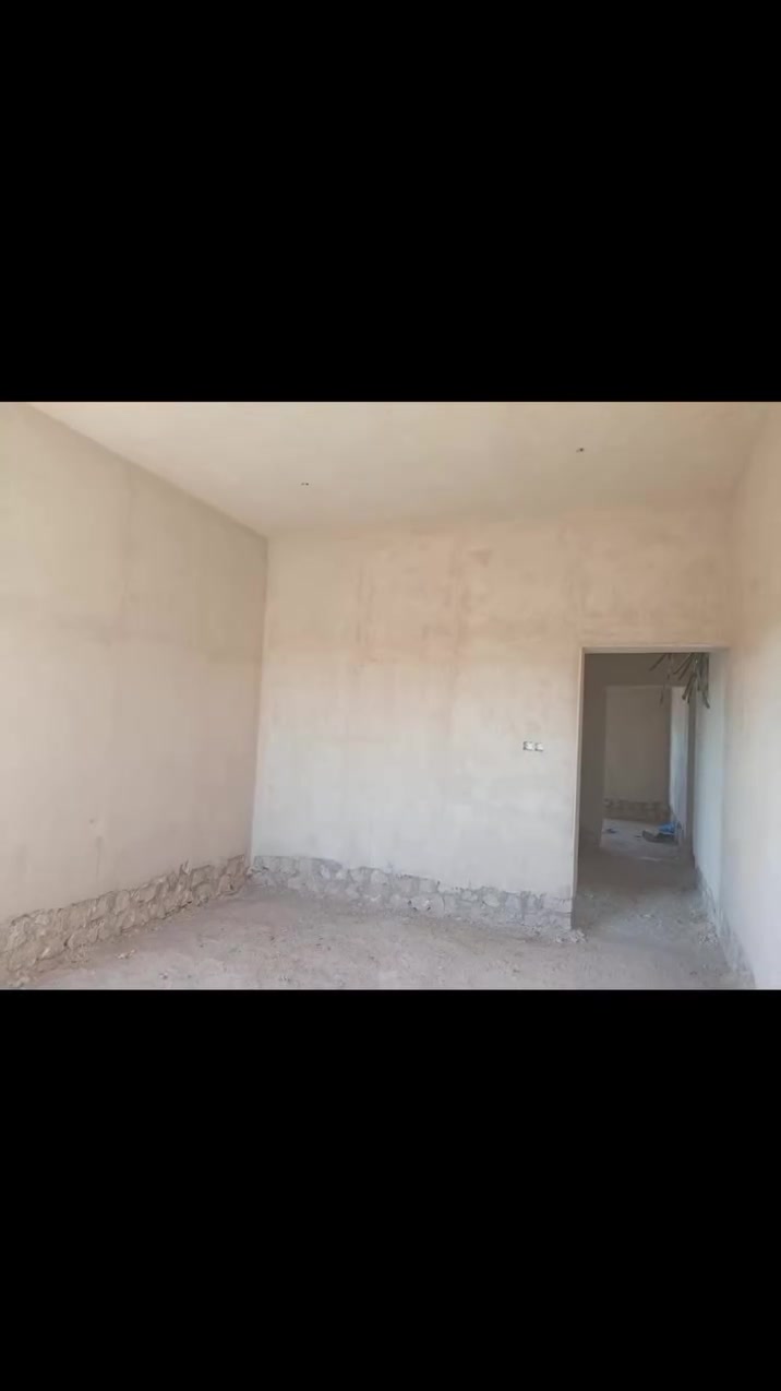 بسم الله ماشاء الله..
تسليم دار الأخ أبو علي الكربولي من المرحله الأولى مرحلة الجص الصطار ..
ولبخ المطابخ ليزر ماقبل السيراميك الألواح..
ومن الله التوفيق

أبو وائل الكربولي/ ه‍/ ***********
