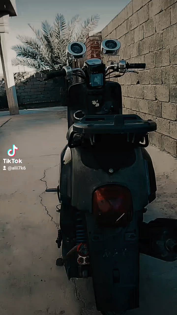 بوليس لبيع أو مراوس شعدك نزل محرك بل جيس دراجه جديده عوزها ترتيب بس اني تاركها تاخذ نفس تصوير كلجات جدد كهرباء كلها شغاله نقص عالي وناصي بس الكلوب ما مبدلهن دهن جديد دراجه خير من الله 650 وبيها مجال بسيط ***********
