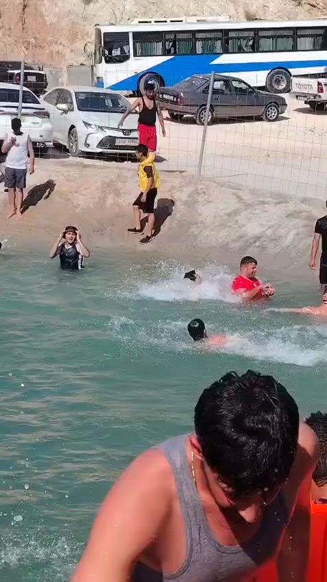عوائلنا الكريمة 🌹🌹
سفراتنا مستمرة الى مصايف دهوك 
اوقات ممتعة معنا سفرات عائلية 
وسفرات شبابية واسعارنا مناسبة جداً
للحجز والاستفسار الاتصال على الارقام التالية
*********** آسيا
*********** كورك واتساب
