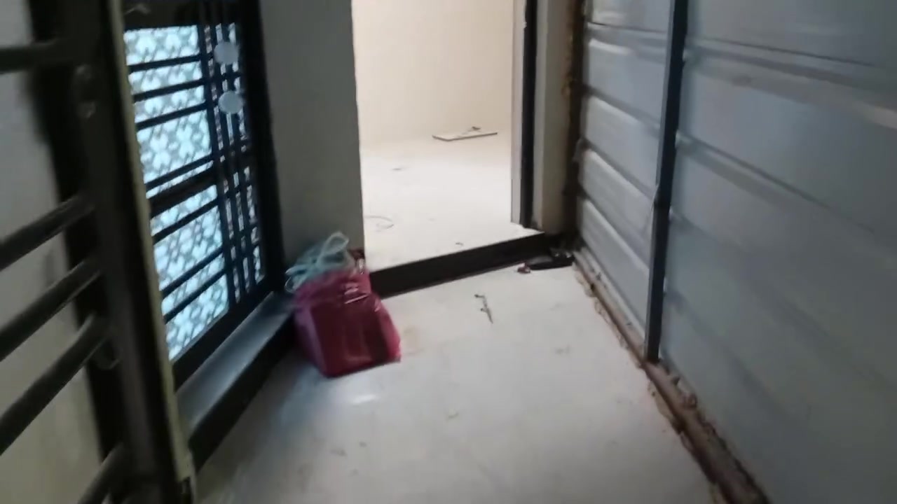 بيت للايجار ابو الخصيب حمدان الروميه بيت حديد ومرتب كلش ومابي اي نقص غرفتين وصاله وستقبال ومطبخ وصحيات داخلي وخارجي نضافه فول ايجار 400 للتواصل ***********
