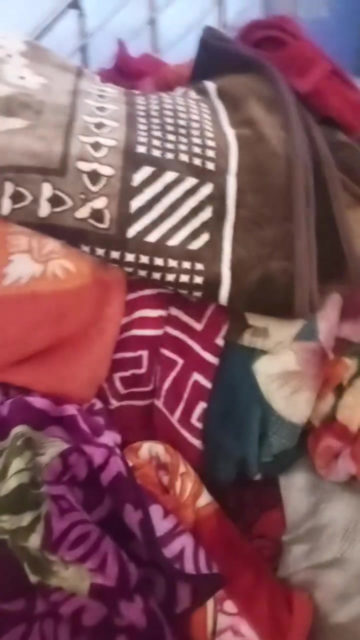 السلام عليكم
كميه محدوده ما يقارب 200 قطعه
كله اصلي تفحص وتاخذ جديد ومستخدم كله نضيف باله
سعر قطعه جمله 5000الاف قفل اتصال  ***********
