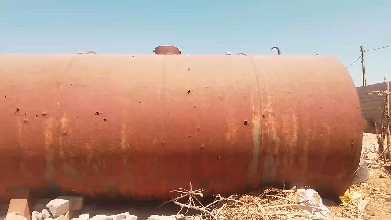 سلام. عليكم تانكي للبيع   السعر  3 ثلاثة ملاين   شراي يتصل على  الرقم  يعرف تفاصيله  ***********
