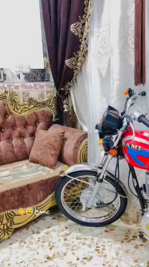 السلام عليكم حبايب 

نامه اصلي 23 طالع ب25
اوراق كامله نضافه شوفت عيونك 
مكاني حله الحمزه الغربي 
شراي عيوني اله موشراي ماتعرف سعارهن لاتعبني
.
***********
