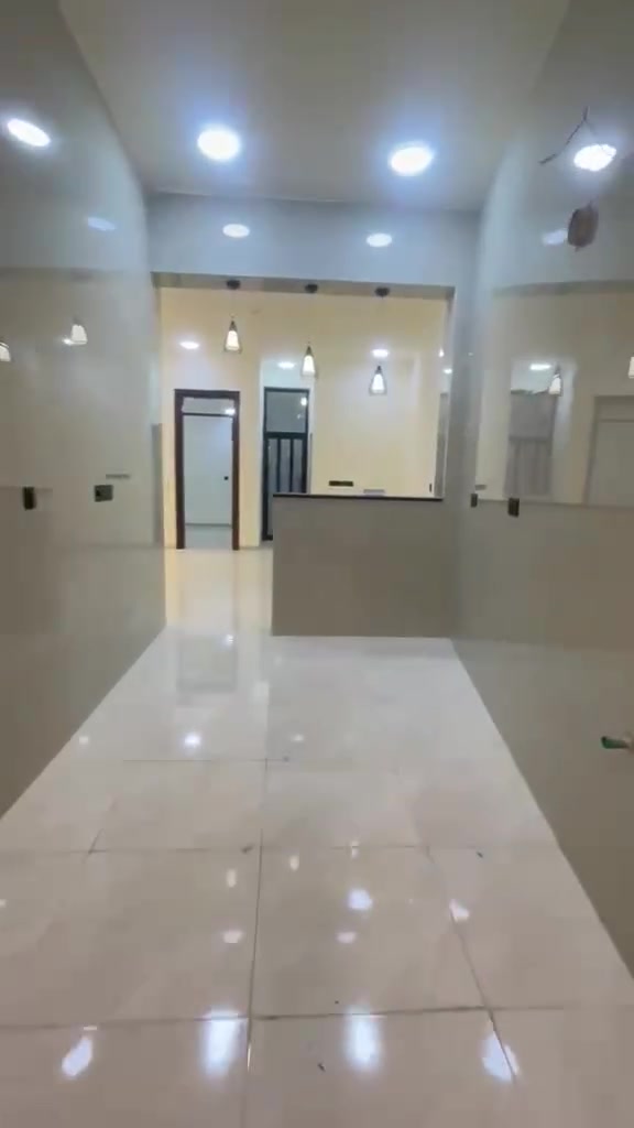 دار للبيع مساحه 109 متر طابقين بيت جديد يحتوي على 3 غرف نوم العنوان الدوره زراعي ابو طياره شارع ليمونه ب الوسط 
***********
